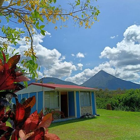 Casa De Campo Heliconia La Fortuna Luaran gambar