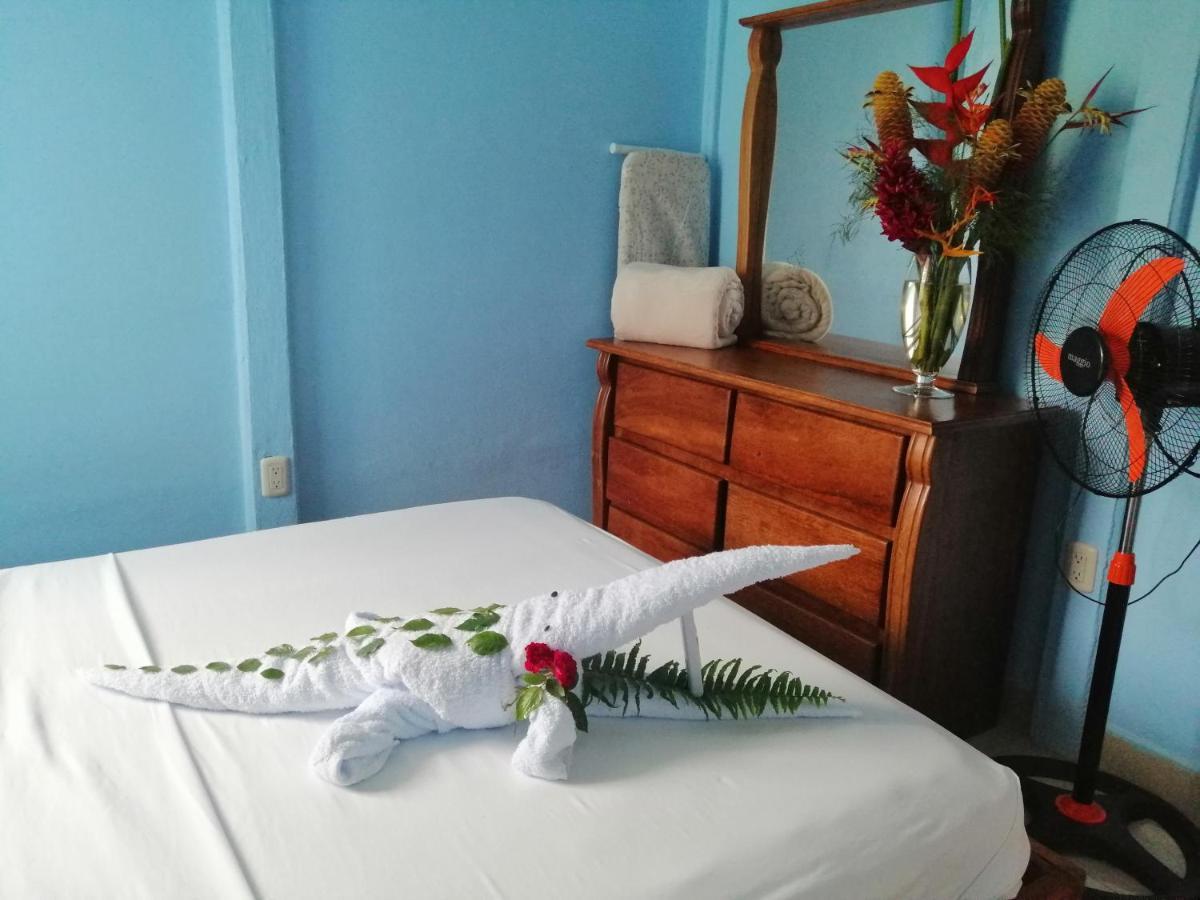 Casa De Campo Heliconia La Fortuna Luaran gambar